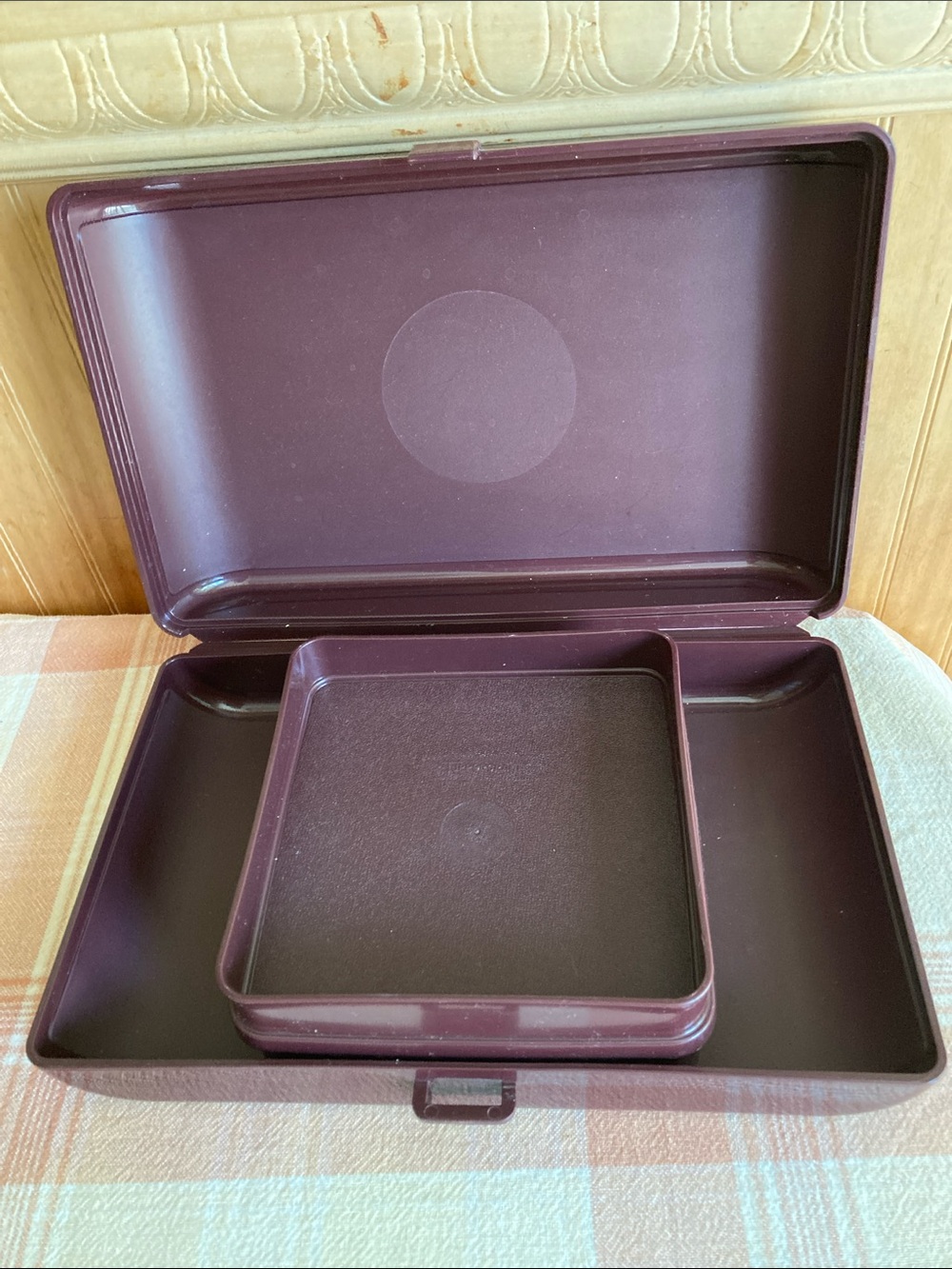 Tupperware  Burgundy Personal Valet Travel Case